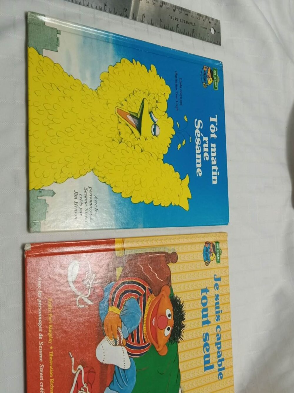 Deux (2) livres Je suis capable tout seul, Tôt matin Rue Sésame
